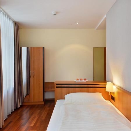 Apart Hotel Amadeo Zofingen Bagian luar foto
