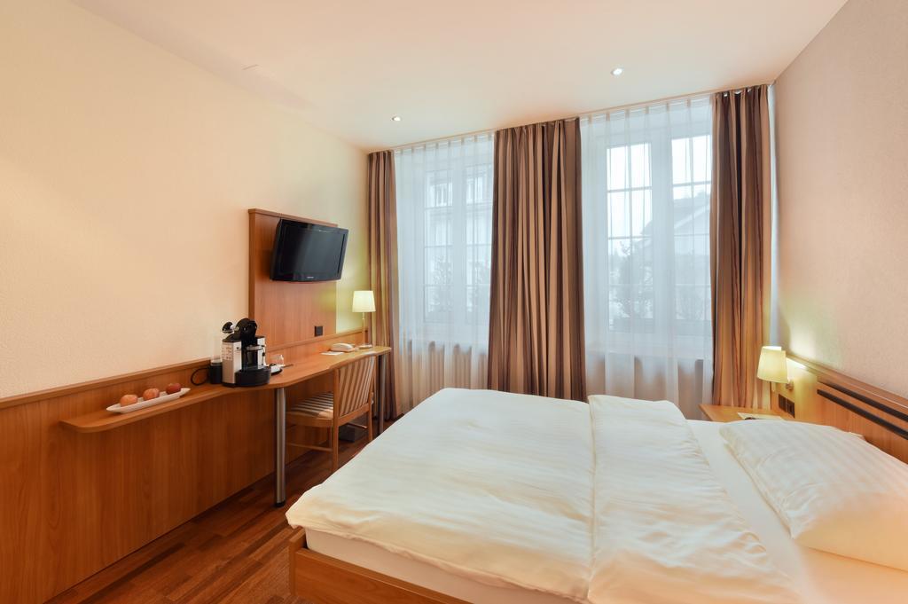 Apart Hotel Amadeo Zofingen Bagian luar foto