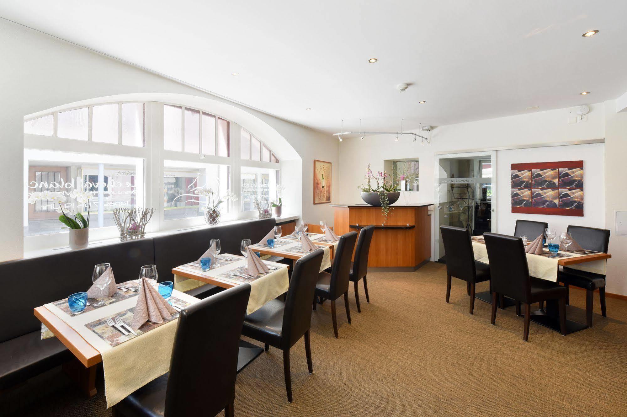 Apart Hotel Amadeo Zofingen Bagian luar foto